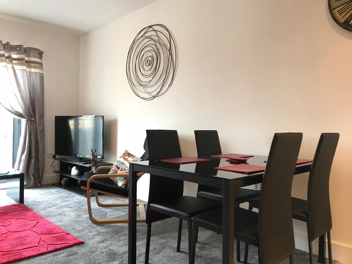 Grand Central Apartments Derby Room photo